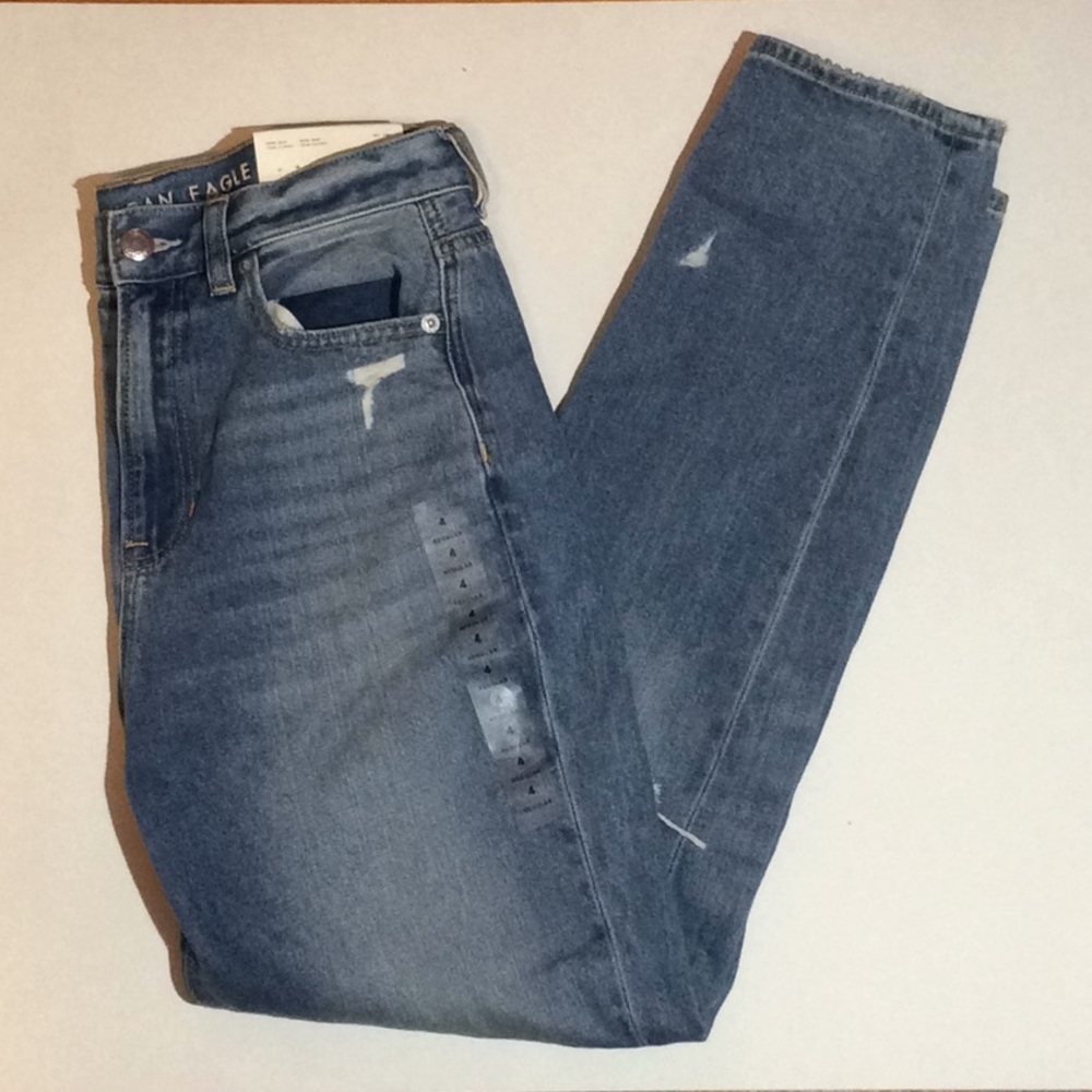 American Eagle ripped mom jeans